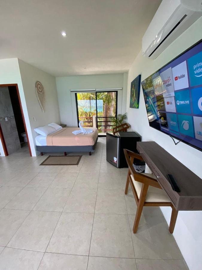 Cuxos Hotel Beachfront Isla Mujeres Kültér fotó